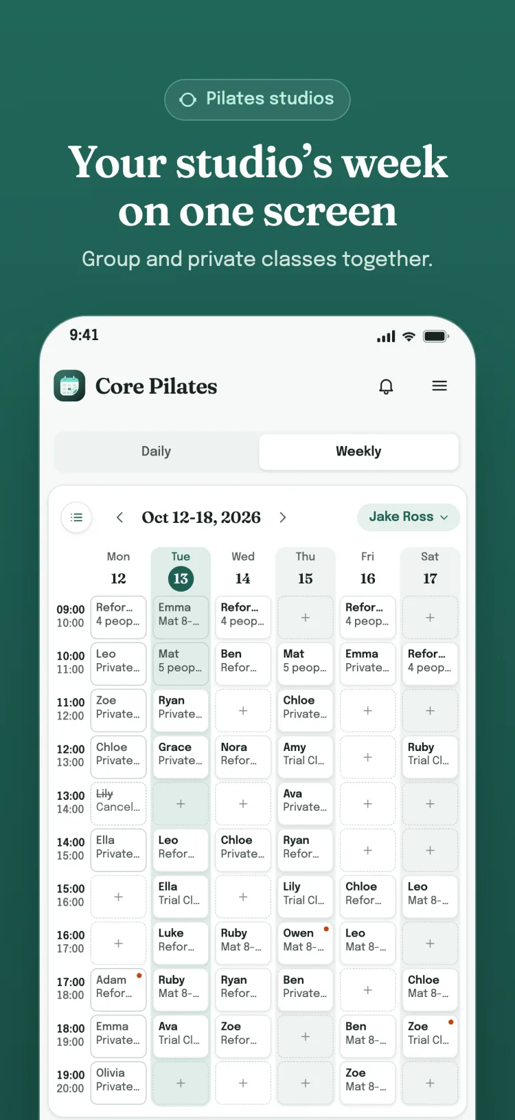Weekly appointment calendar: the sector's service, package and group appointments for the whole week on one screen; open slots show a plus sign.